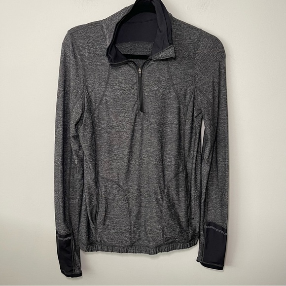 *Sold* Lululemon women's Charcoal Pace pusher 1/2 zip up long sleeve top 8 - Picture 4 of 10